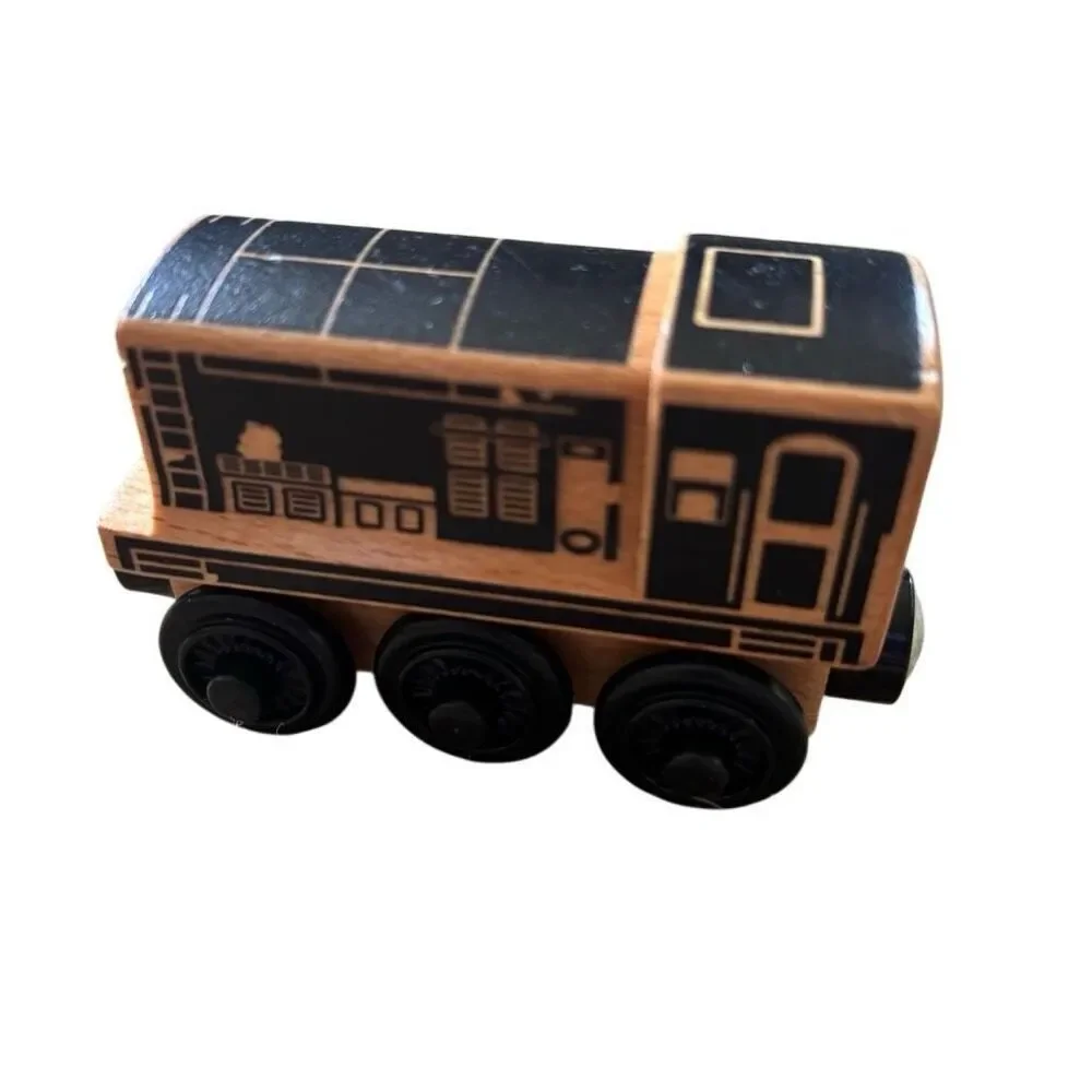 Thomas & Friends Wooden Railway Diesel FHM22 Wooden Engine 2012